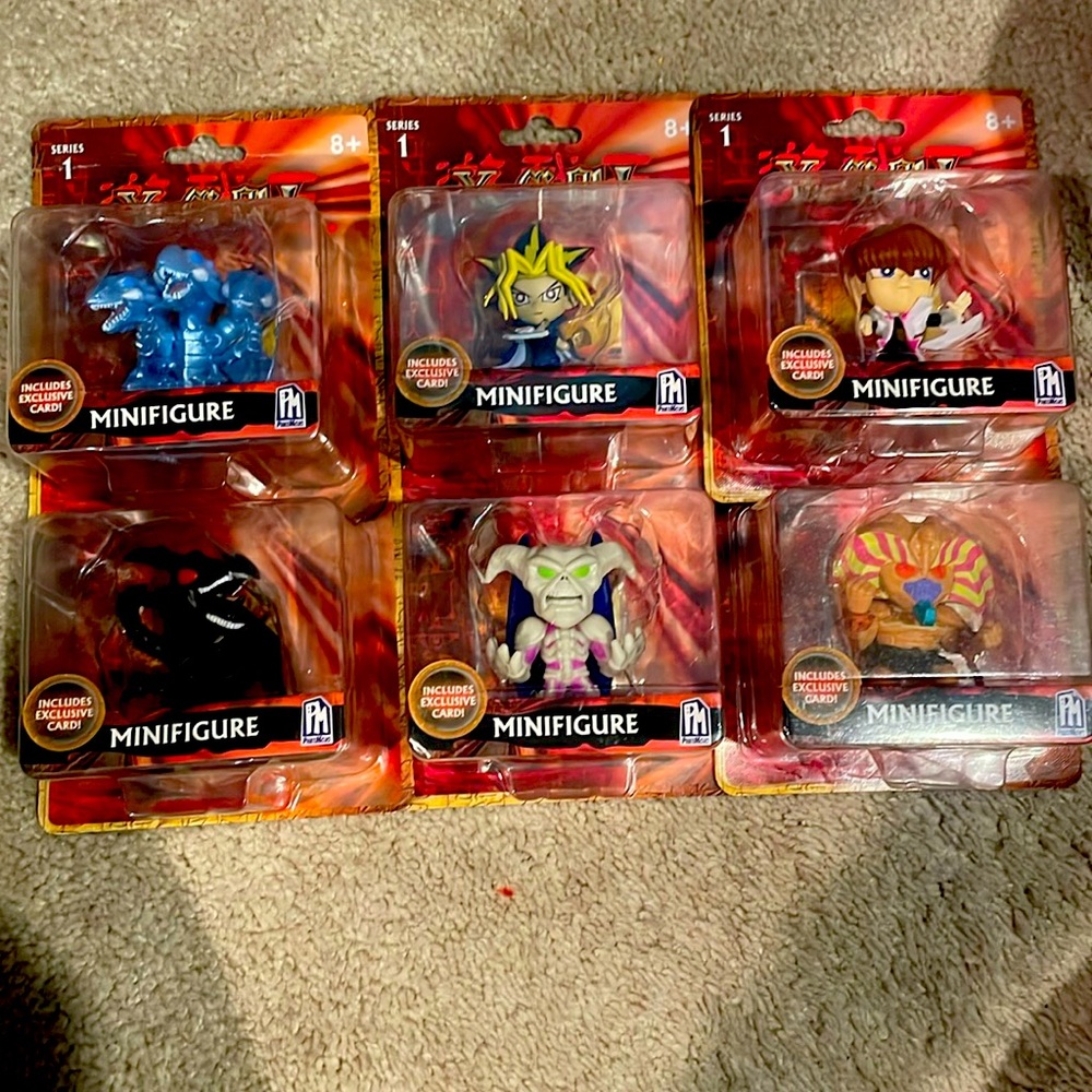 Nwt collectors Yu gi Oh mini figure bundle